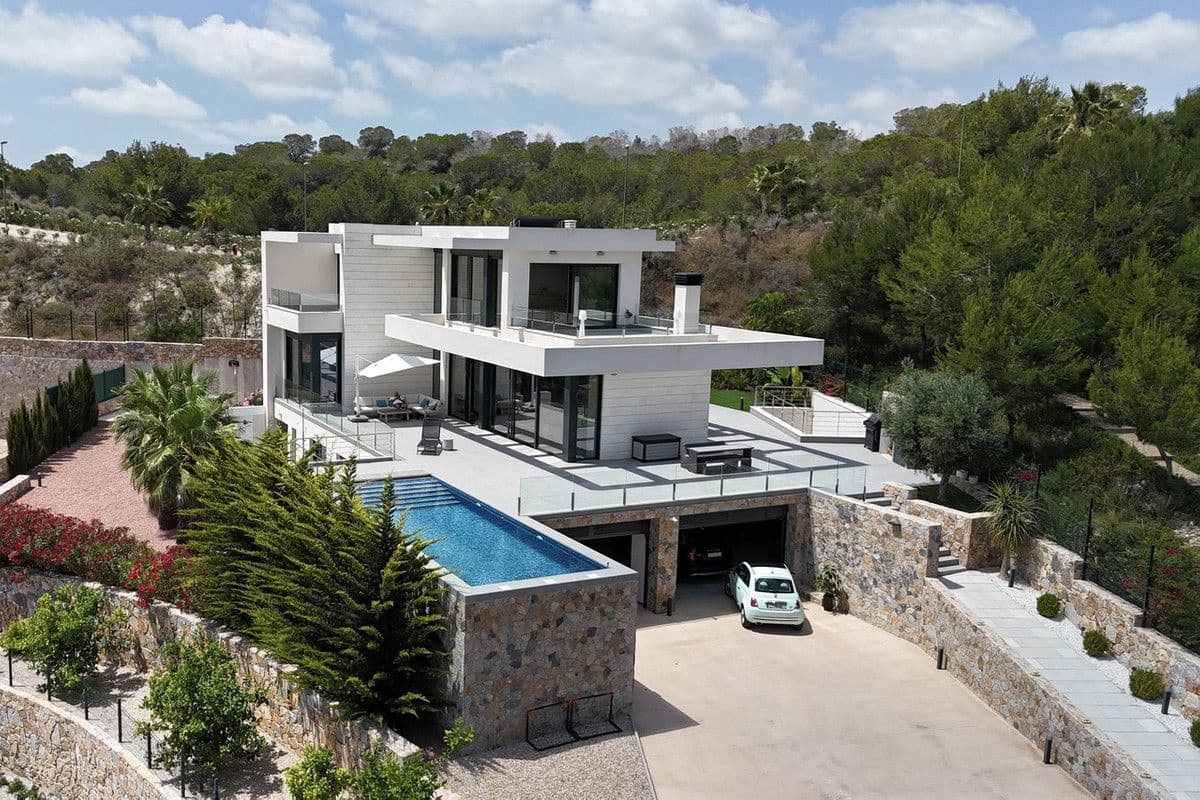 6 makuuhuone Huvila myytävänä paikassa Orihuela - 2 195 000 € (Ref: 10013731)