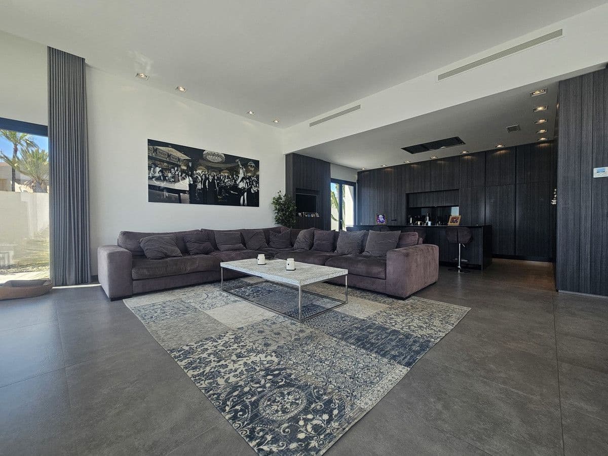 5 soveværelse Villa til salg i Cabo Roig - € 4.750.000 (Ref: 10013736)