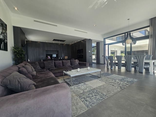 5 soveværelse Villa til salg i Cabo Roig, Orihuela - € 4.750.000 (Ref: 10013736)