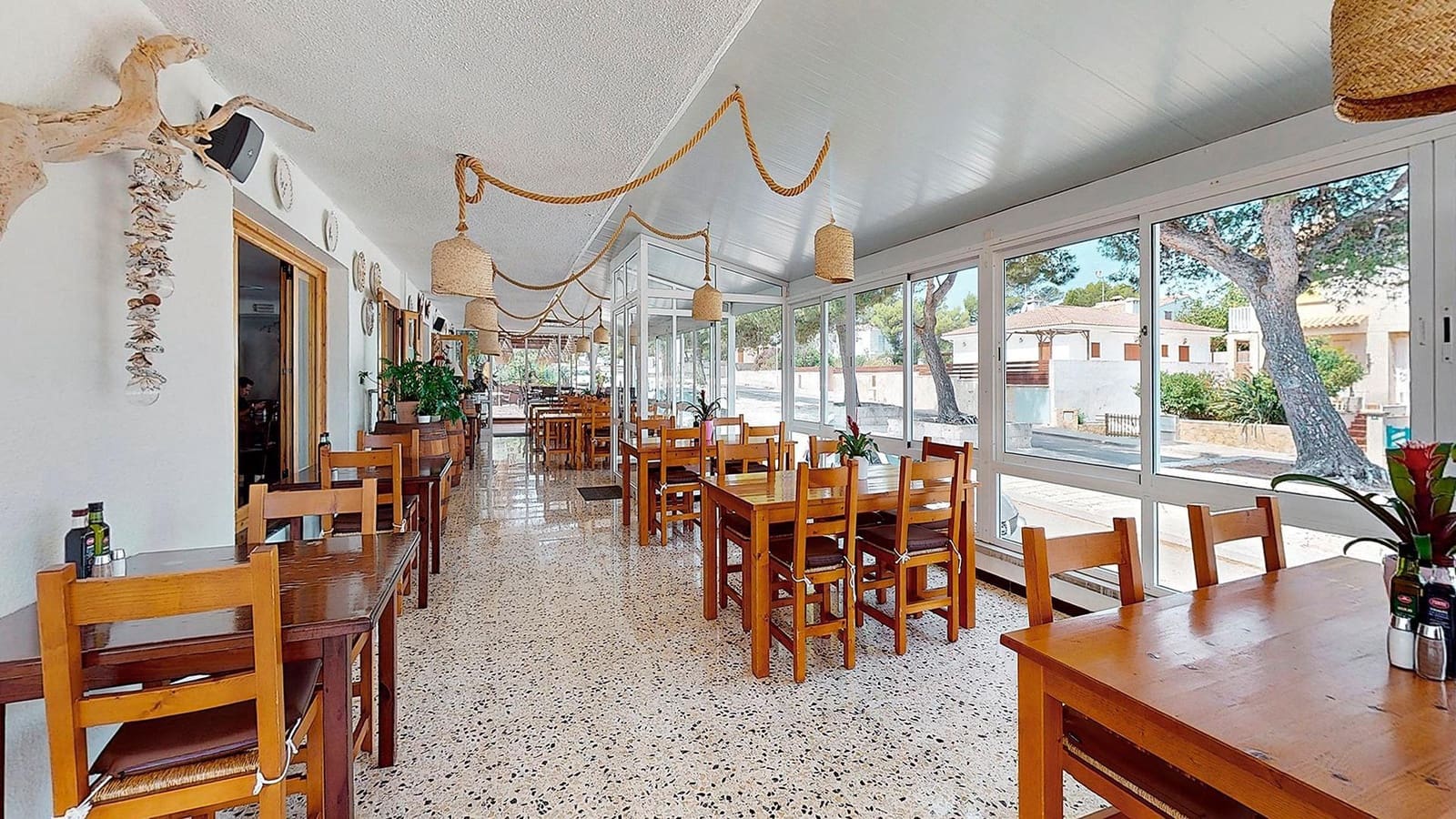 5 bedroom Business for sale in Santa Margalida with garage - € 730,000 (Ref: 10013745)