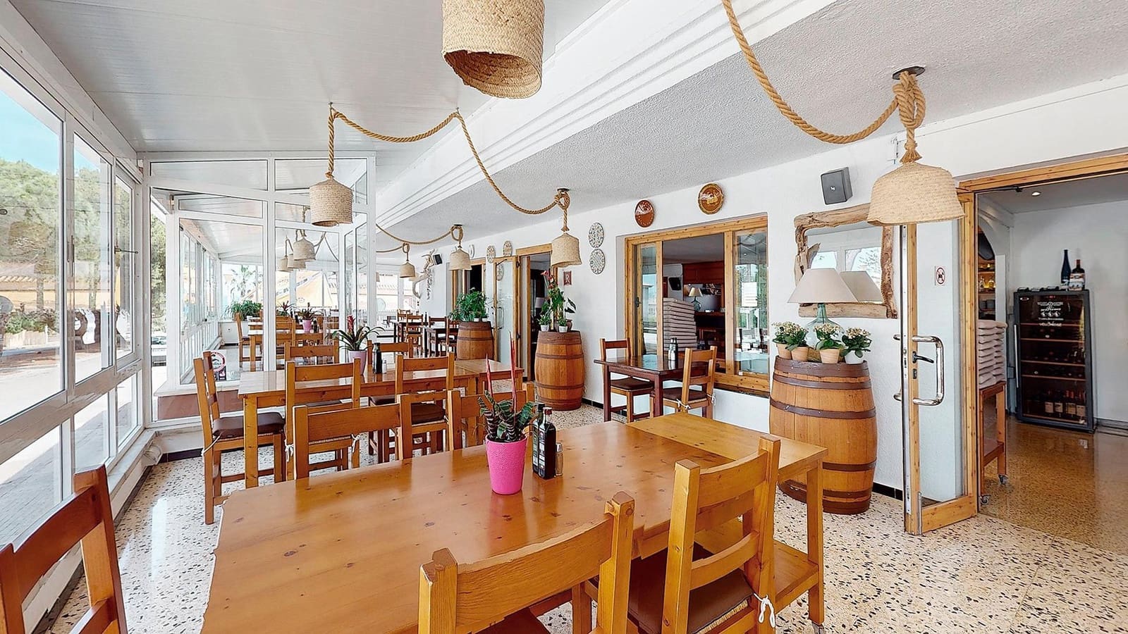 5 bedroom Business for sale in Santa Margalida with garage - € 730,000 (Ref: 10013745)