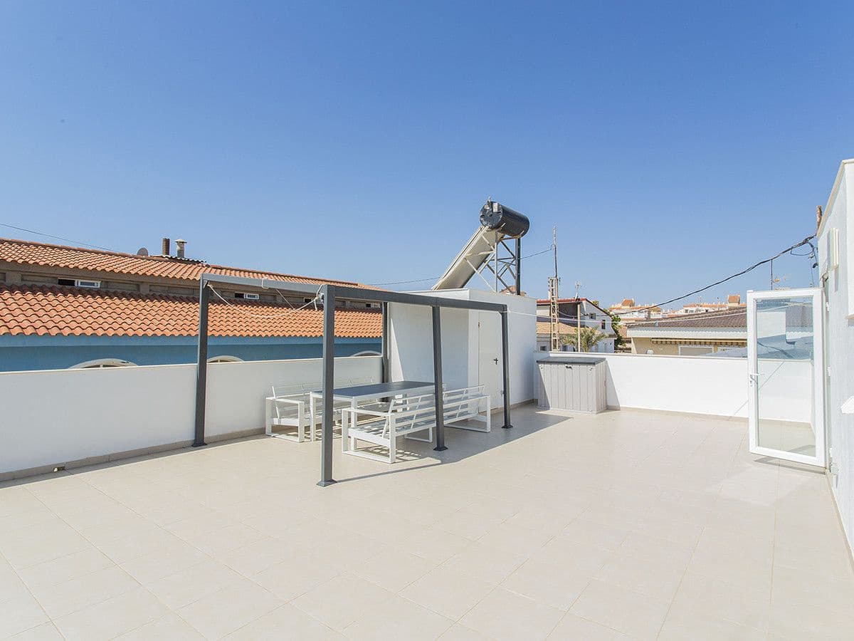 6 bedroom Villa for sale in Torrevieja with pool - € 1,200,000 (Ref: 10013748)