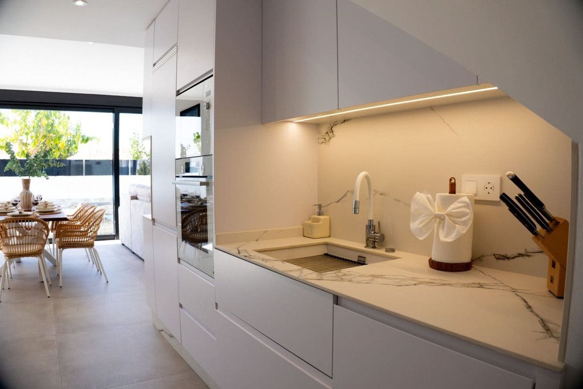 Chalet de 3 habitaciones en Santiago de la Ribera en venta con piscina - 685.000 € (Ref: 10013751)