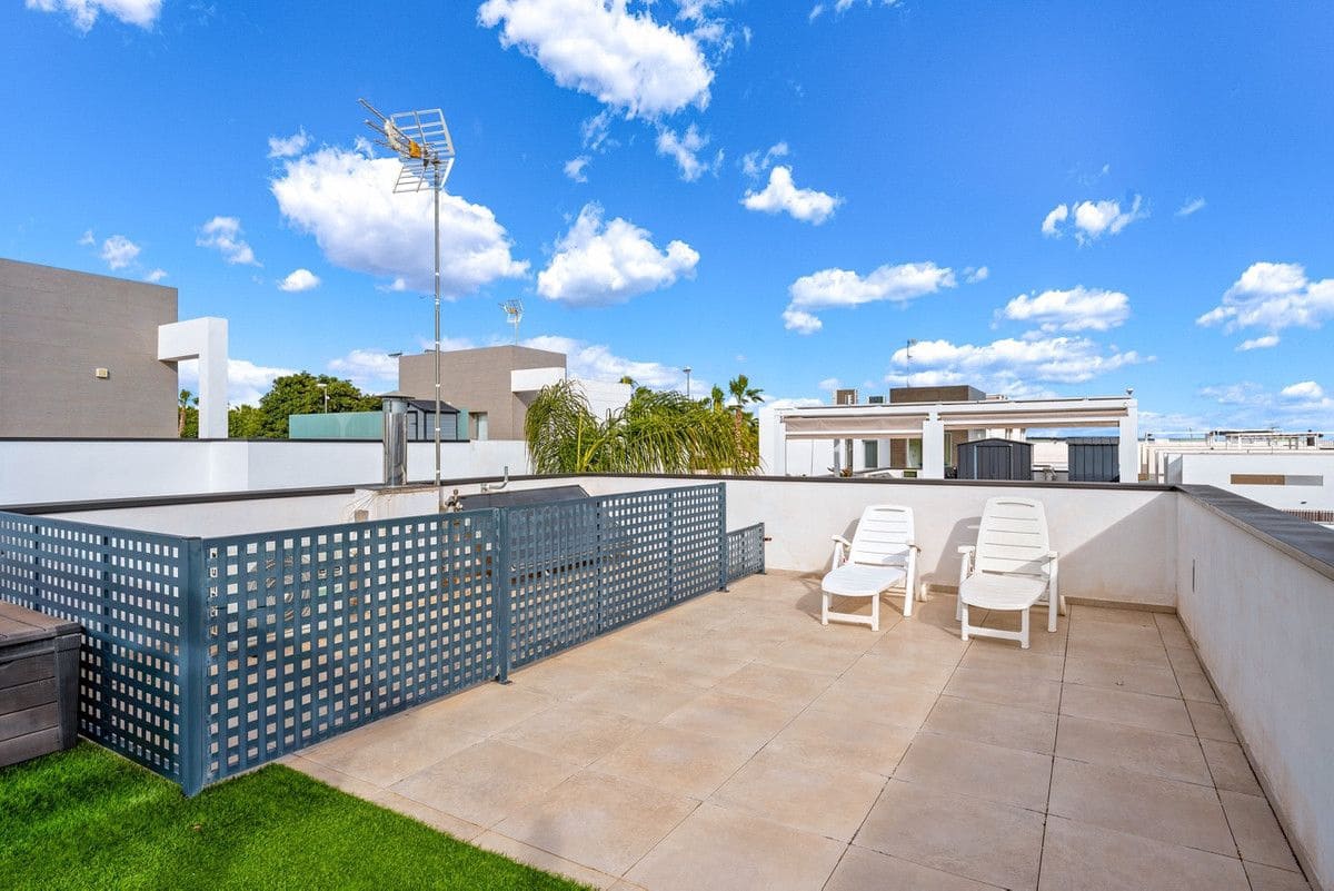 3 slaapkamer Villa te koop in Rojales met zwembad - € 399.000 (Ref: 10013752)