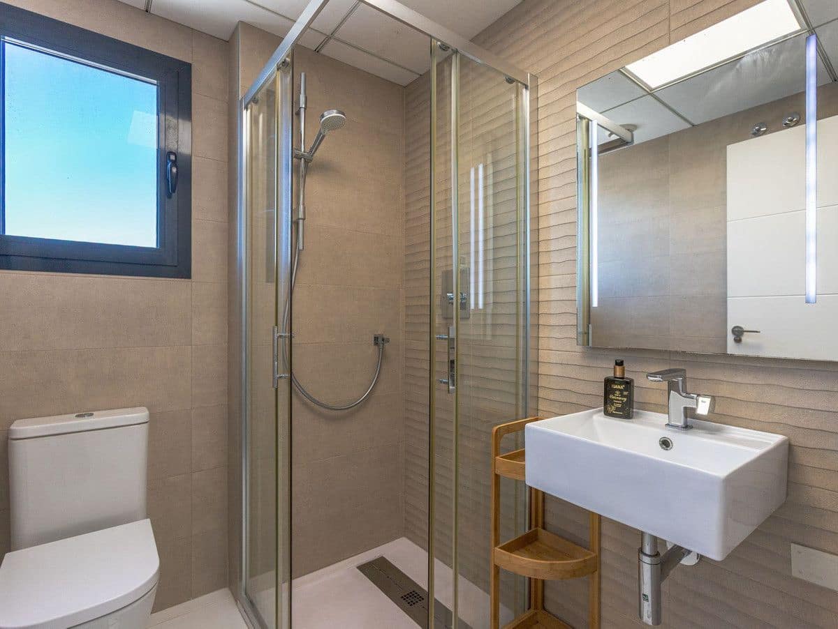 Apartamento de 2 habitaciones en Orihuela Costa en venta con piscina - 265.000 € (Ref: 10013753)