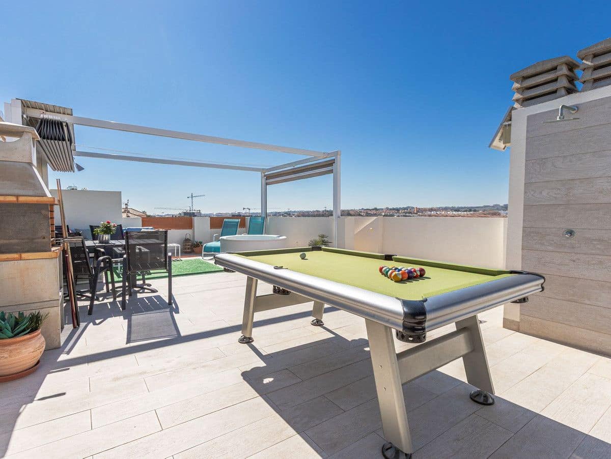 Apartamento de 2 habitaciones en Orihuela Costa en venta con piscina - 265.000 € (Ref: 10013753)