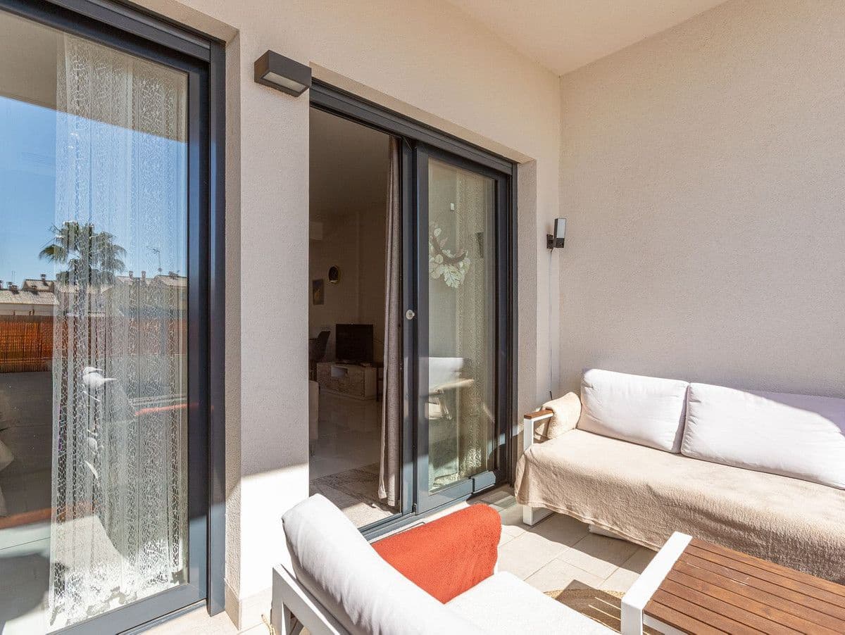 Apartamento de 2 habitaciones en Orihuela Costa en venta con piscina - 265.000 € (Ref: 10013753)