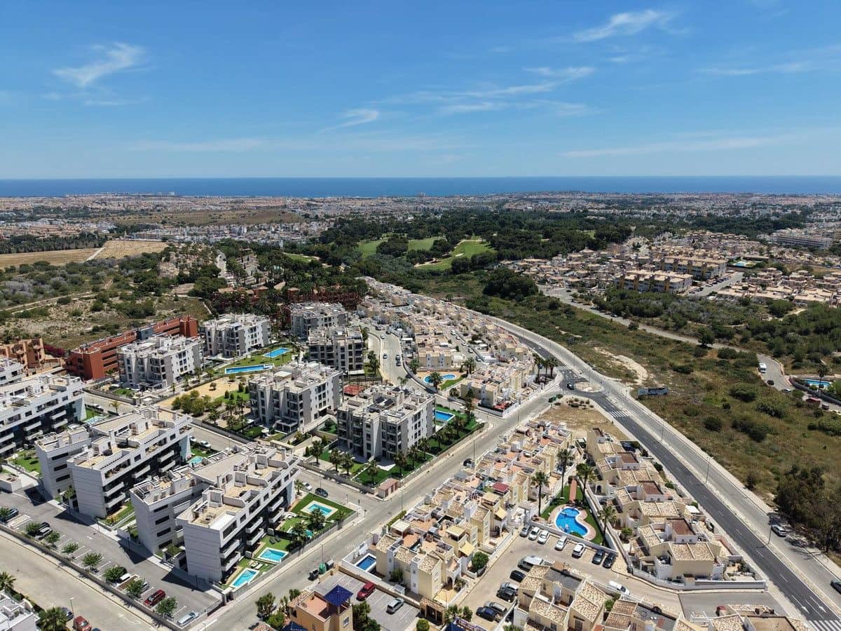 4 sypialnia Willa na sprzedaż w Orihuela Costa z basenem - 630 000 € (Ref: 10013756)