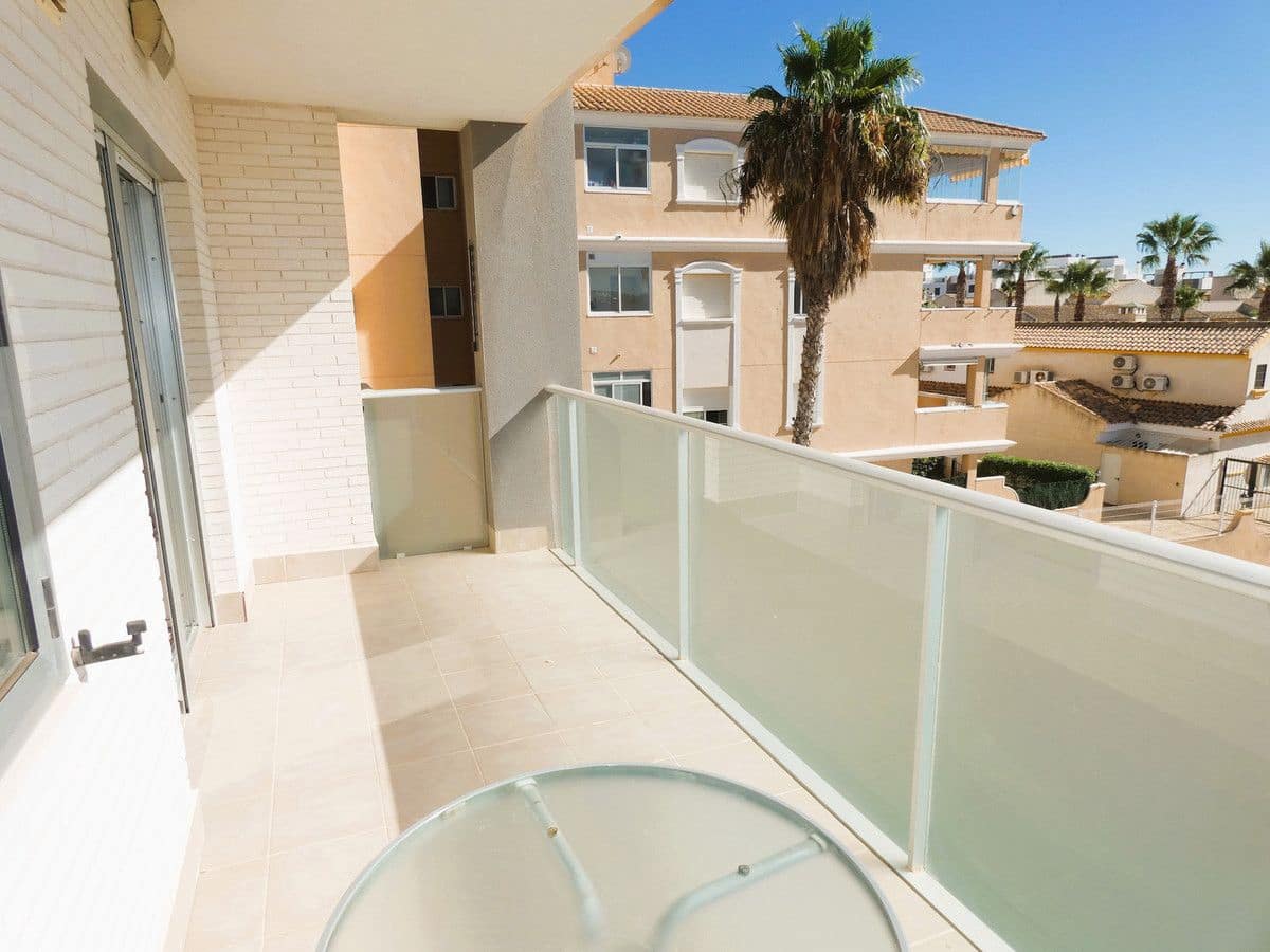4 chambre Appartement à vendre à Cabo Roig - 299 000 € (Ref: 10013759)