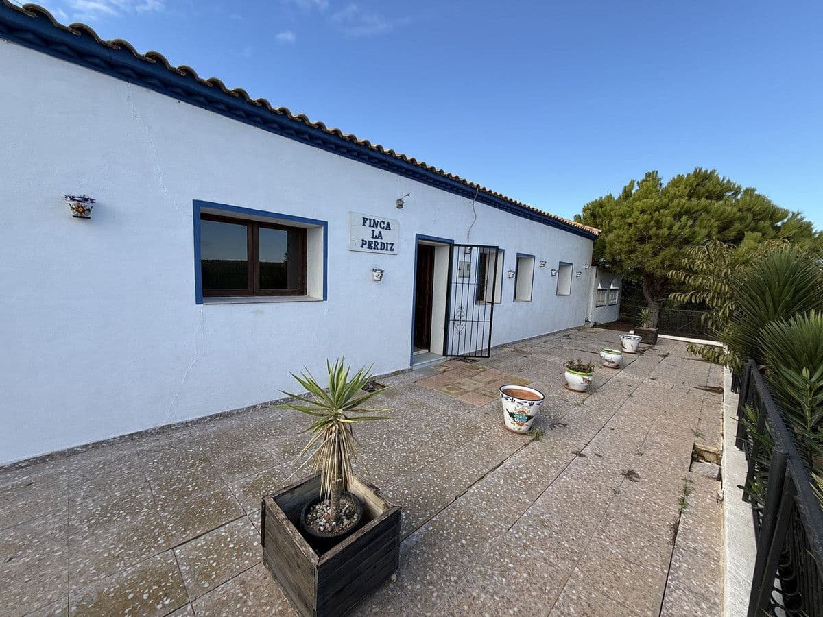 4 bedroom Finca/Country House for sale in Pilar de la Horadada with pool - € 335,000 (Ref: 10013761)
