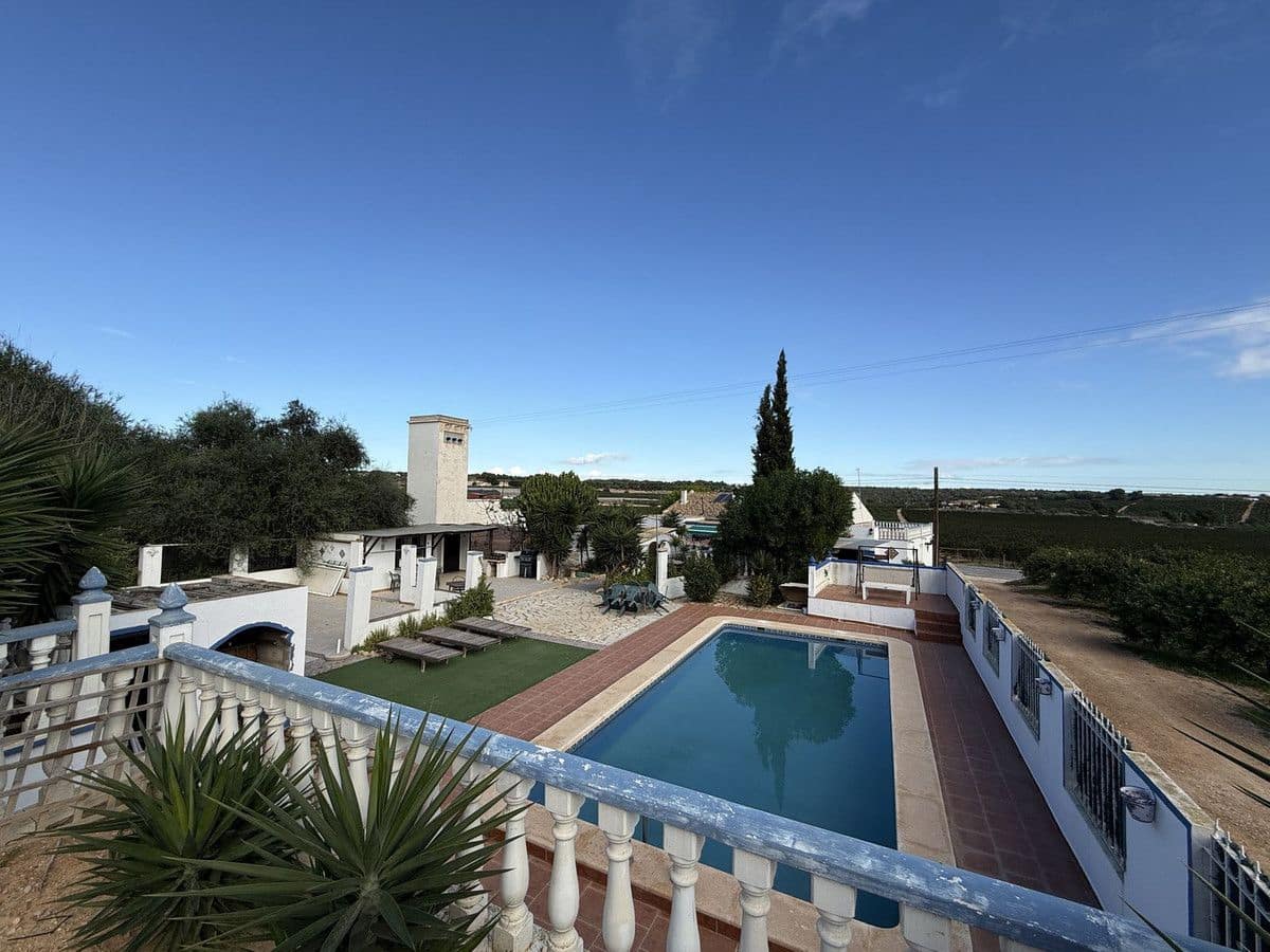 4 bedroom Finca/Country House for sale in Pilar de la Horadada with pool - € 335,000 (Ref: 10013761)