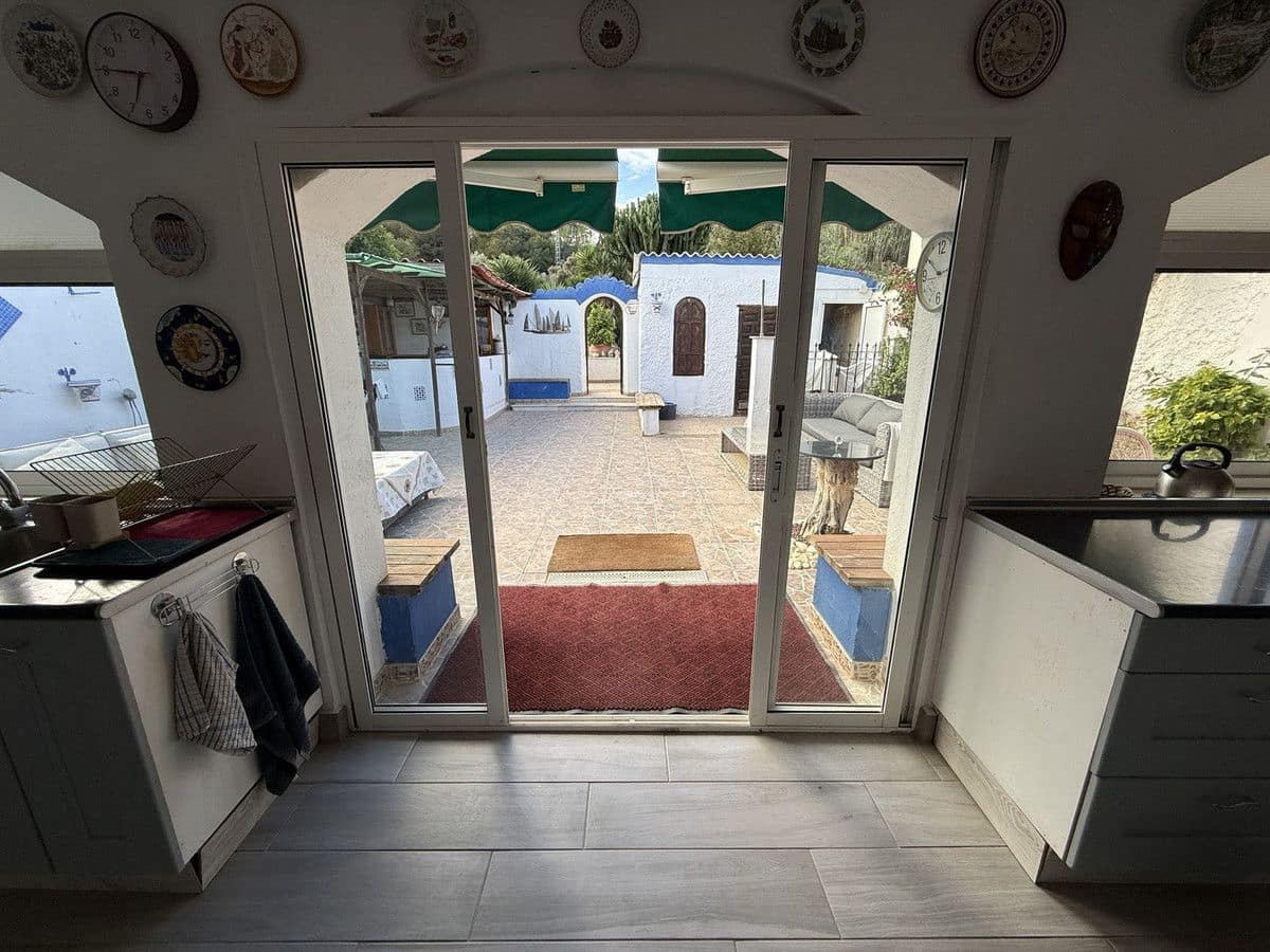 4 bedroom Finca/Country House for sale in Pilar de la Horadada with pool - € 335,000 (Ref: 10013761)
