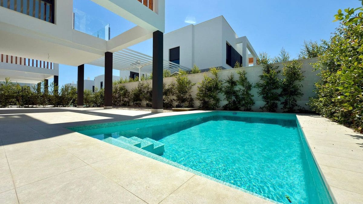4 slaapkamer Villa te koop in Alicante stad met zwembad - € 897.000 (Ref: 10013763)