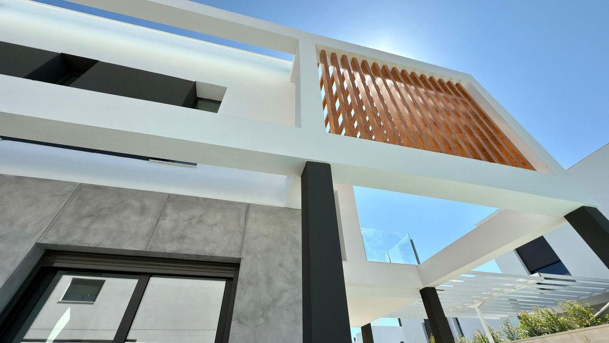 4 slaapkamer Villa te koop in Alicante stad met zwembad - € 897.000 (Ref: 10013763)