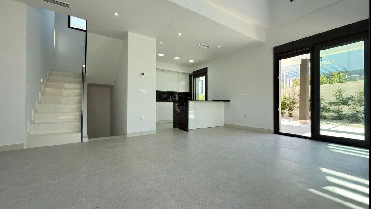 4 slaapkamer Villa te koop in Alicante stad met zwembad - € 897.000 (Ref: 10013763)
