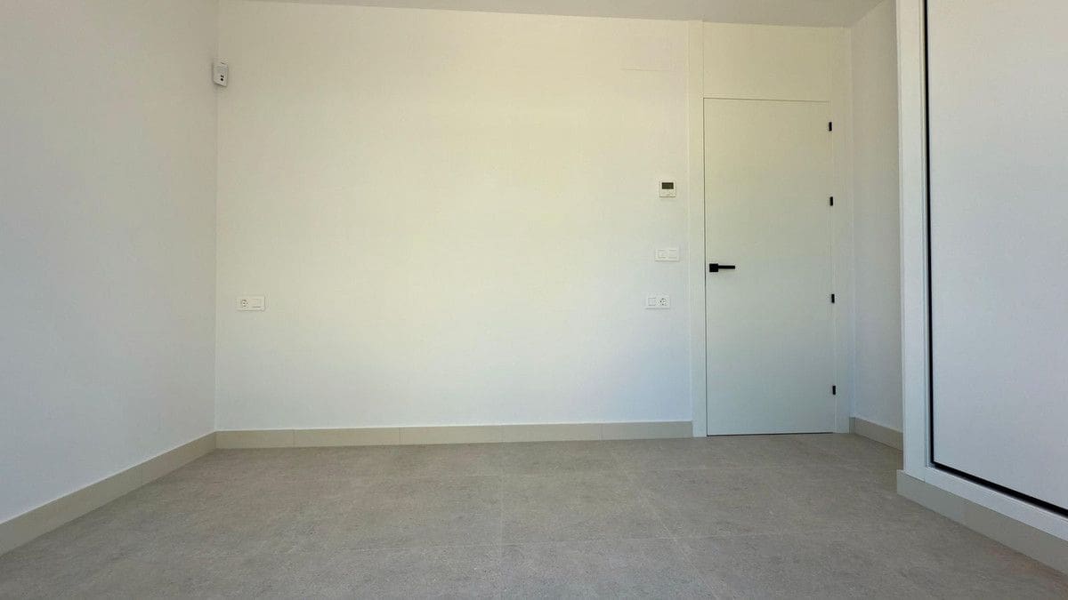4 slaapkamer Villa te koop in Alicante stad met zwembad - € 897.000 (Ref: 10013763)