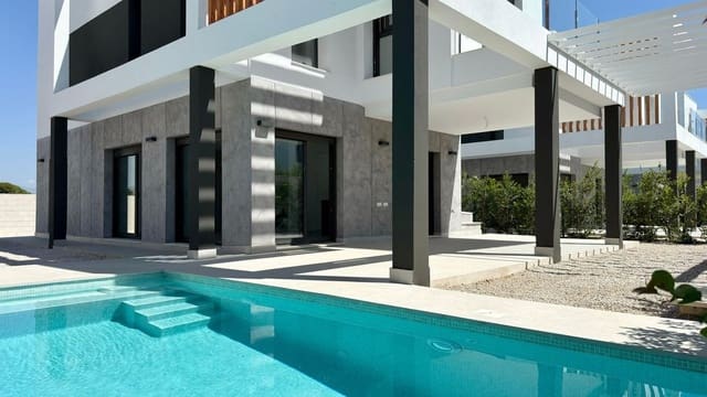 4 soveværelse Villa til salg i Villafranqueza, Alicante by med swimmingpool - € 897.000 (Ref: 10013763)
