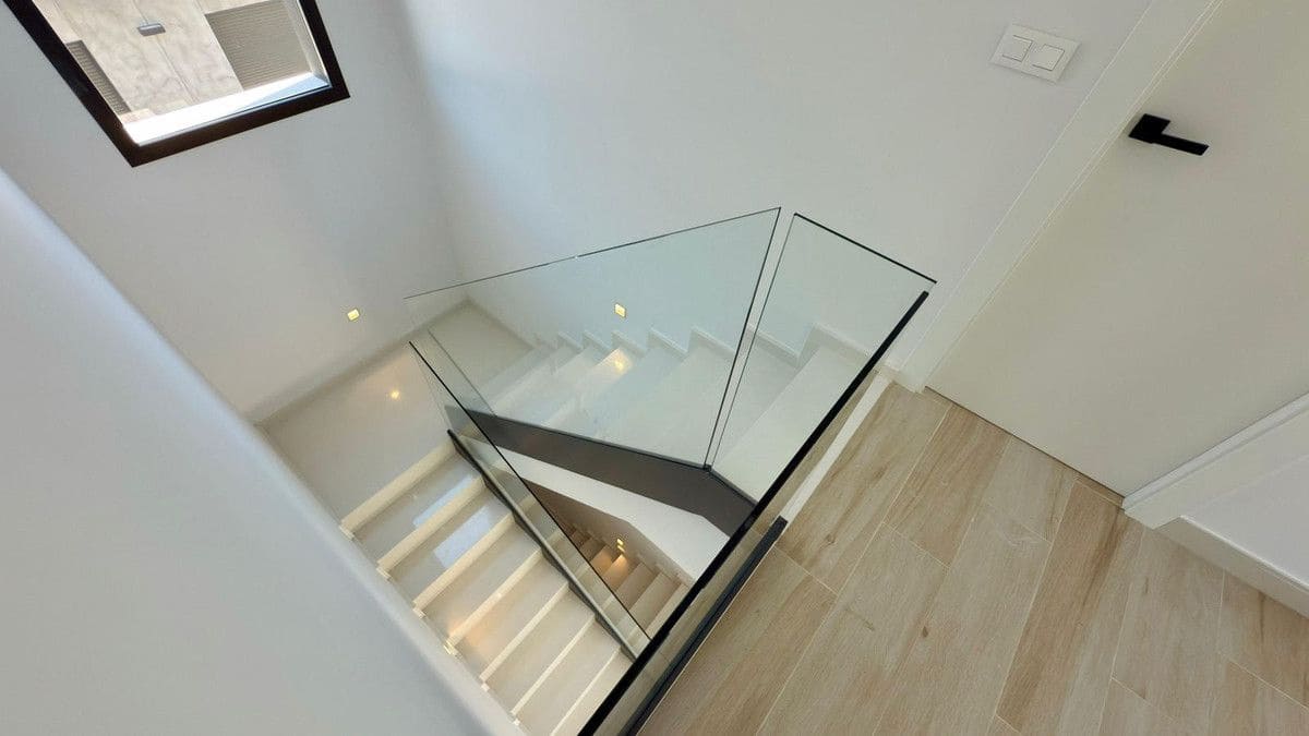 4 slaapkamer Villa te koop in Alicante stad met zwembad - € 897.000 (Ref: 10013763)