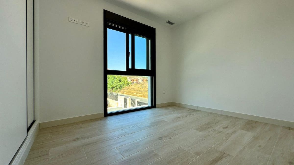 4 slaapkamer Villa te koop in Alicante stad met zwembad - € 897.000 (Ref: 10013763)