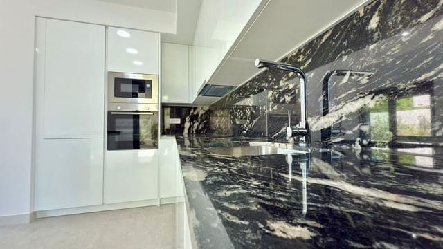 4 soveværelse Villa til salg i Villafranqueza, Alicante by med swimmingpool - € 897.000 (Ref: 10013763)