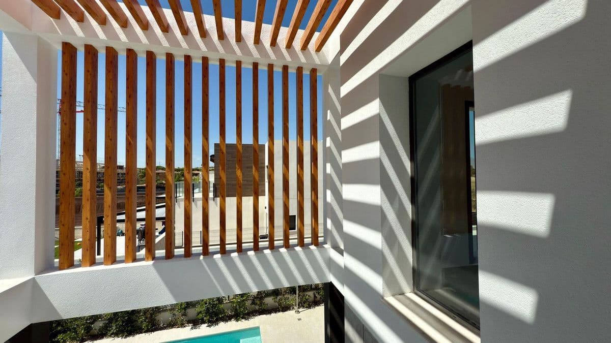 4 slaapkamer Villa te koop in Alicante stad met zwembad - € 897.000 (Ref: 10013763)