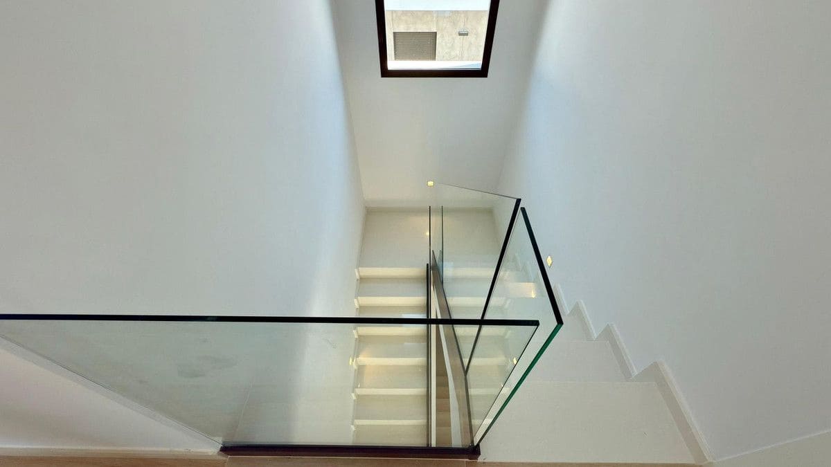 4 slaapkamer Villa te koop in Alicante stad met zwembad - € 897.000 (Ref: 10013763)