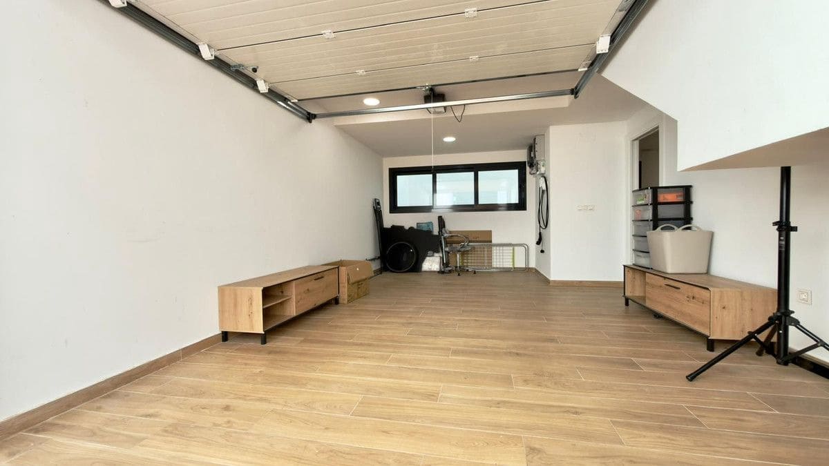 3 bedroom Villa for sale in El Campello with pool - € 620,000 (Ref: 10013764)