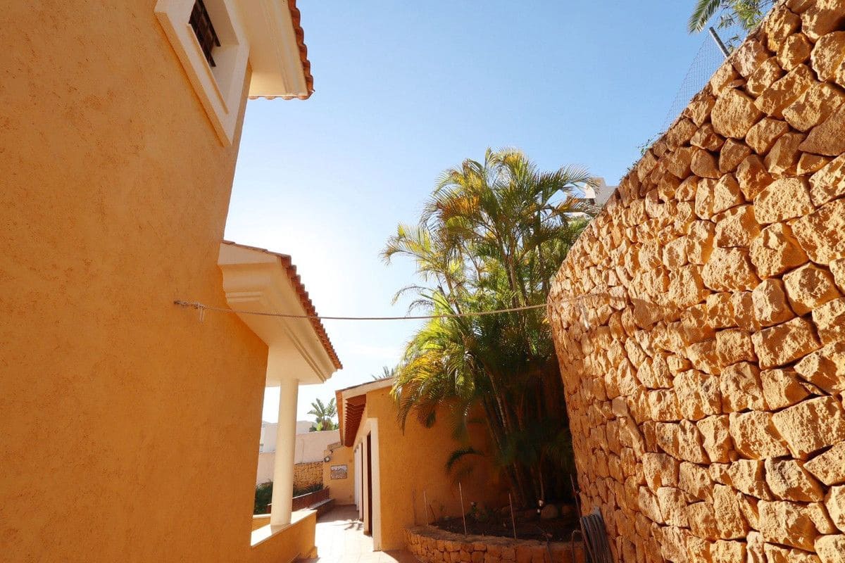 5 slaapkamer Villa te koop in Altea - € 1.800.000 (Ref: 10013785)