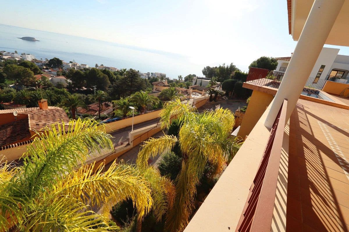 5 slaapkamer Villa te koop in Altea - € 1.800.000 (Ref: 10013785)