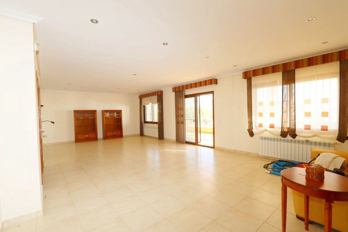5 slaapkamer Villa te koop in Altea - € 1.800.000 (Ref: 10013785)