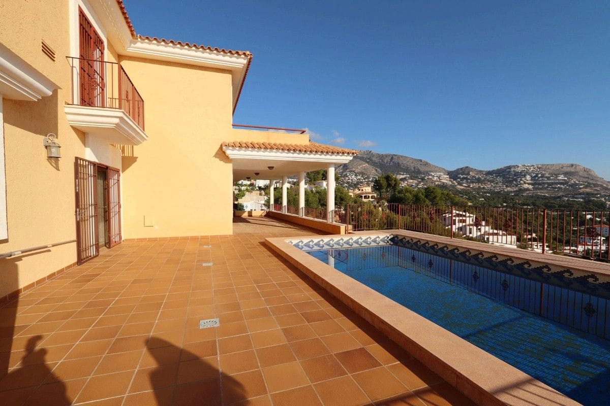 5 slaapkamer Villa te koop in Altea - € 1.800.000 (Ref: 10013785)