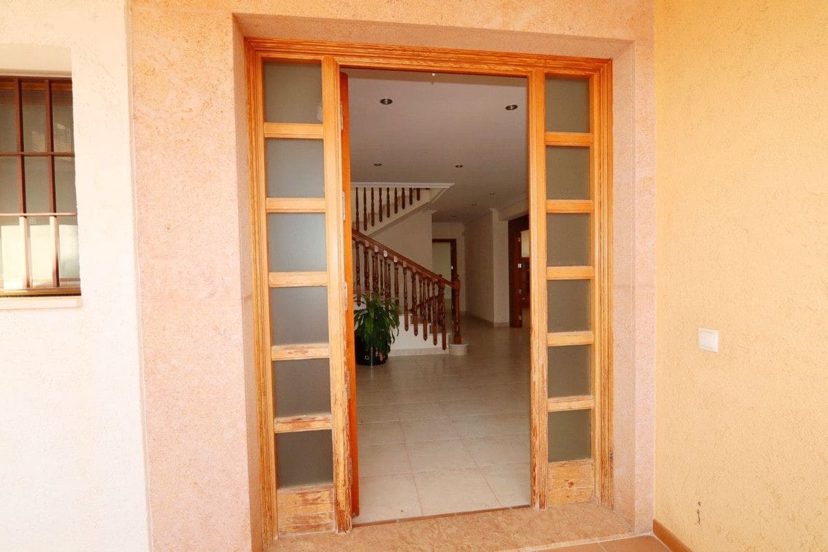 5 slaapkamer Villa te koop in Altea - € 1.800.000 (Ref: 10013785)