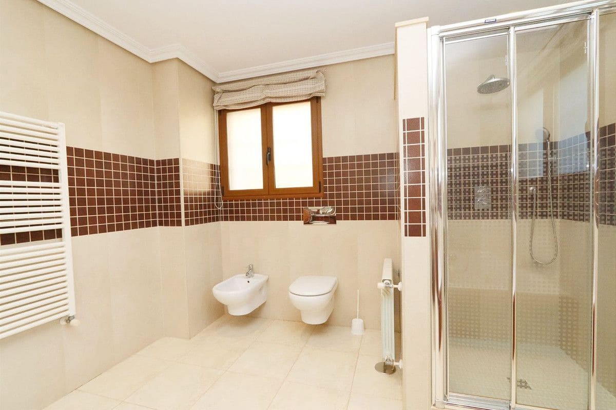 5 slaapkamer Villa te koop in Altea - € 1.800.000 (Ref: 10013785)