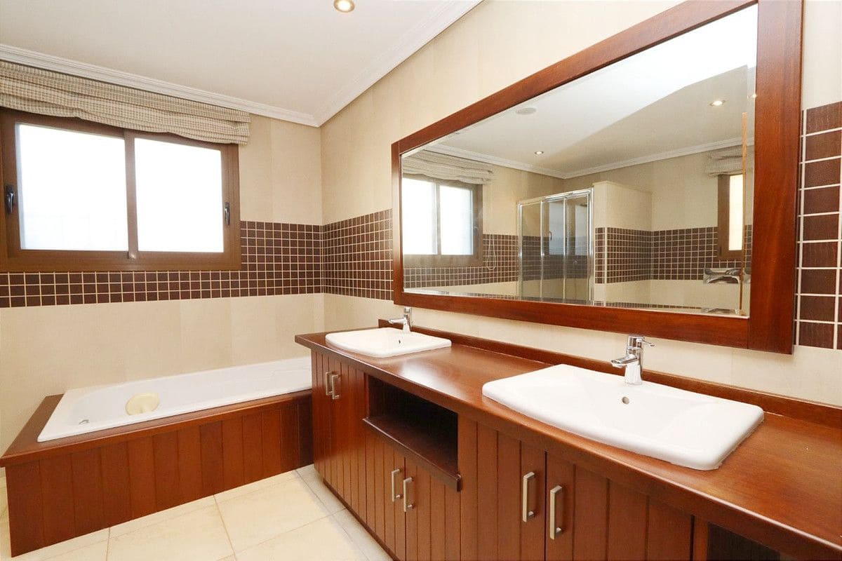 5 slaapkamer Villa te koop in Altea - € 1.800.000 (Ref: 10013785)