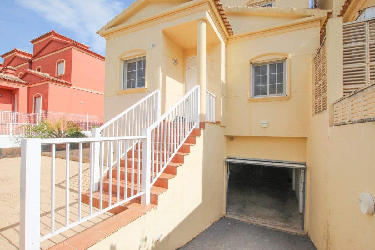 Chalet de 4 habitaciones en Calpe / Calp en venta - 499.000 € (Ref: 10013791)