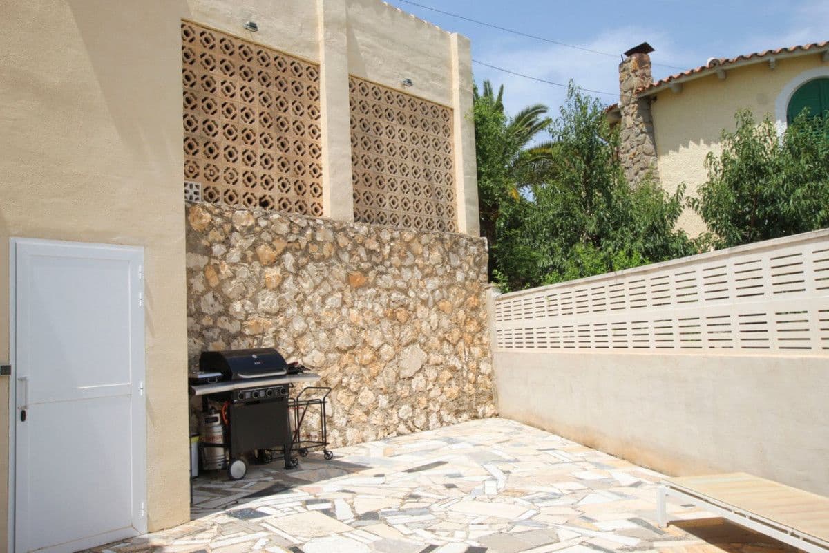 Chalet de 4 habitaciones en Calpe / Calp en venta - 650.000 € (Ref: 10013794)