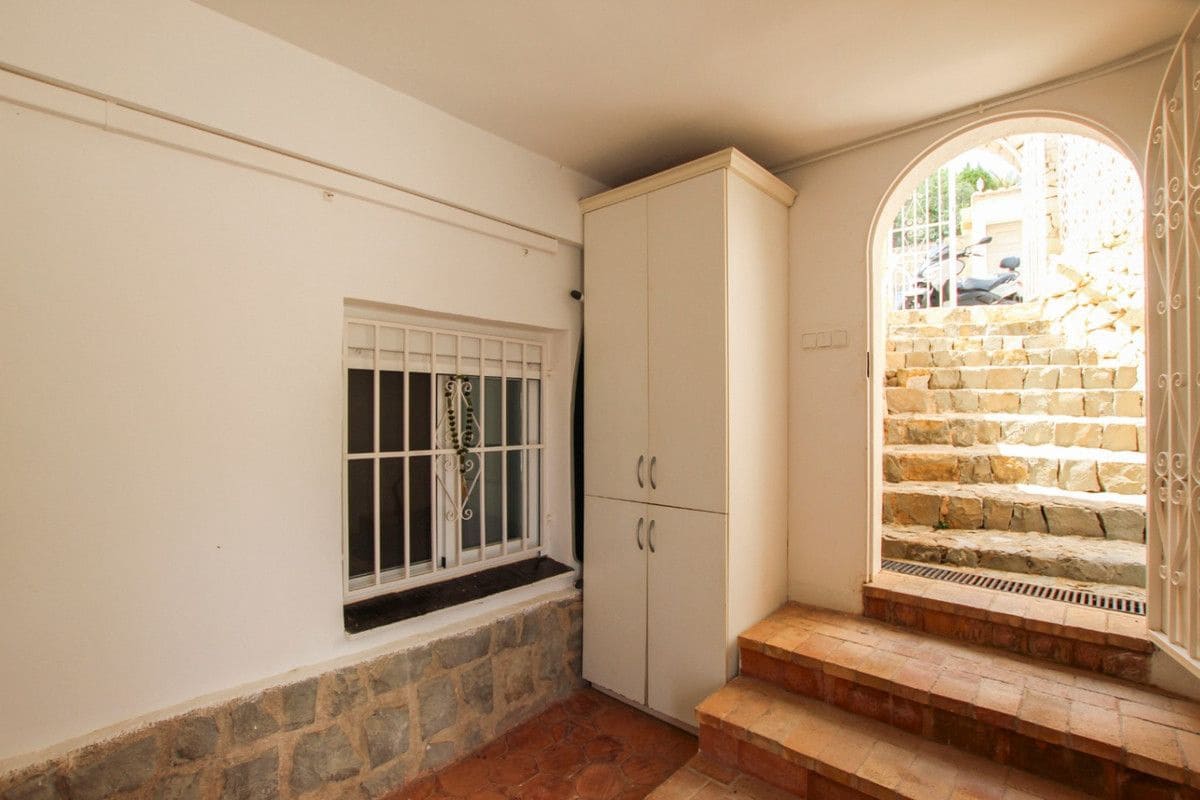 Chalet de 4 habitaciones en Calpe / Calp en venta - 650.000 € (Ref: 10013794)