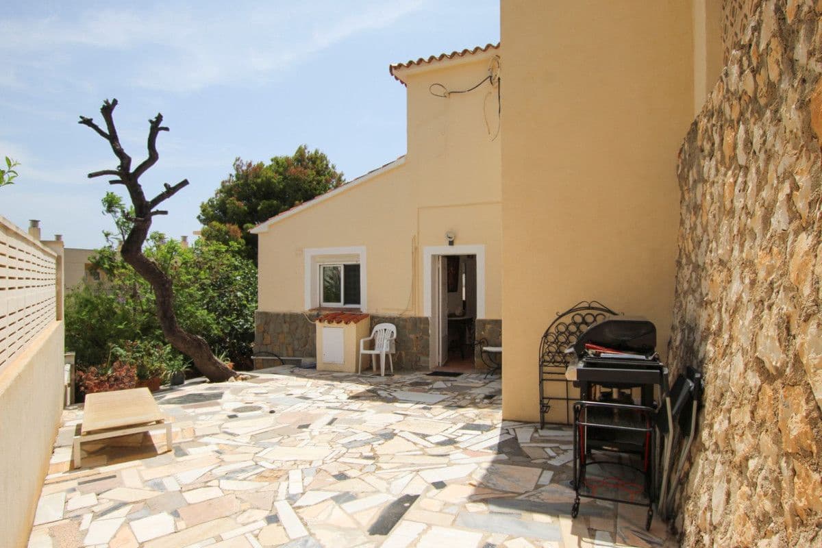 Chalet de 4 habitaciones en Calpe / Calp en venta - 650.000 € (Ref: 10013794)