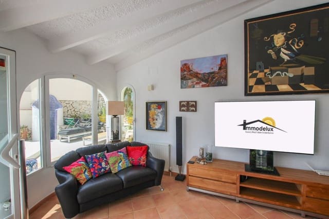 Chalet de 4 habitaciones en Calpe / Calp en venta - 650.000 € (Ref: 10013794)