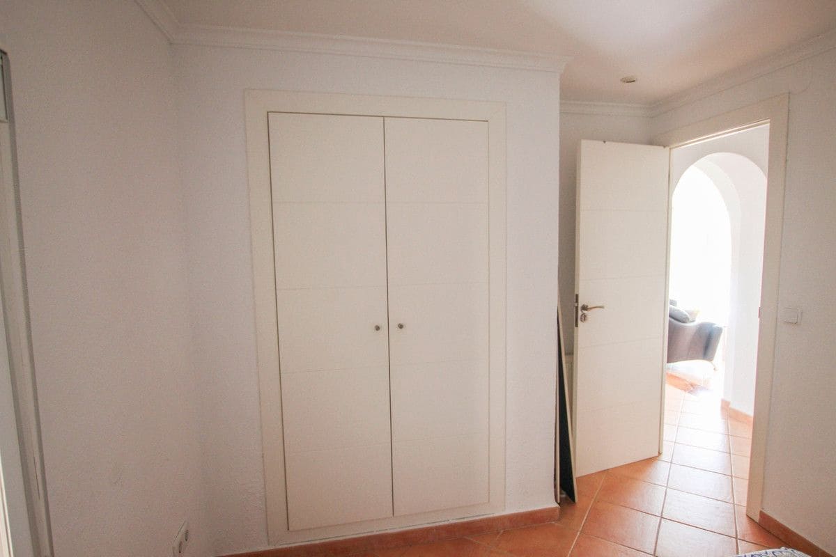 Chalet de 4 habitaciones en Calpe / Calp en venta - 650.000 € (Ref: 10013794)