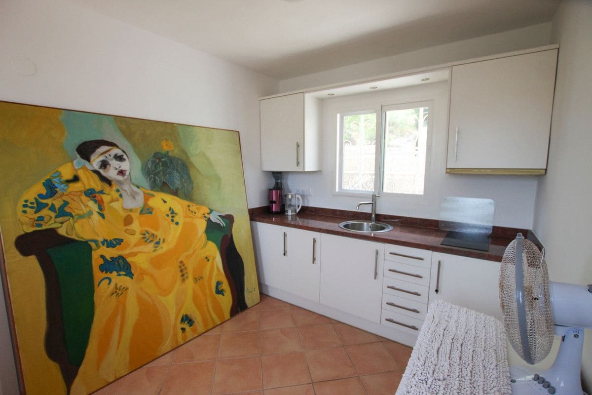 Chalet de 4 habitaciones en Calpe / Calp en venta - 650.000 € (Ref: 10013794)