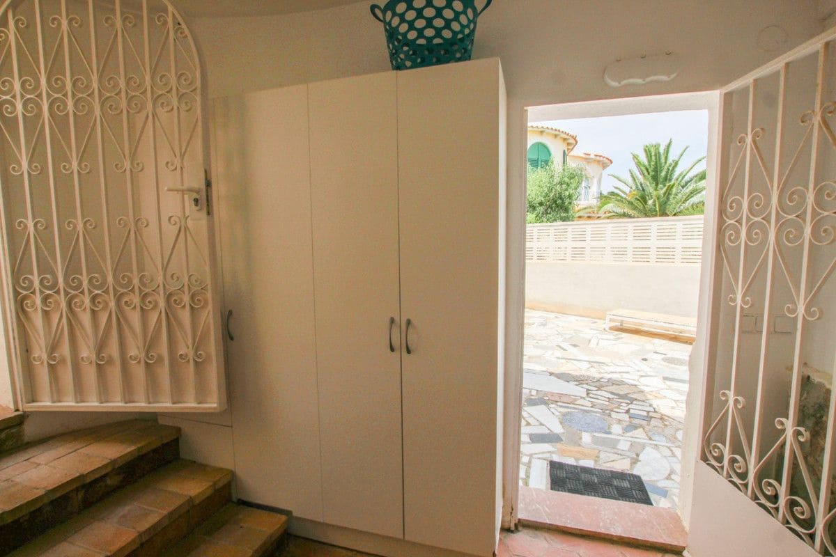 Chalet de 4 habitaciones en Calpe / Calp en venta - 650.000 € (Ref: 10013794)