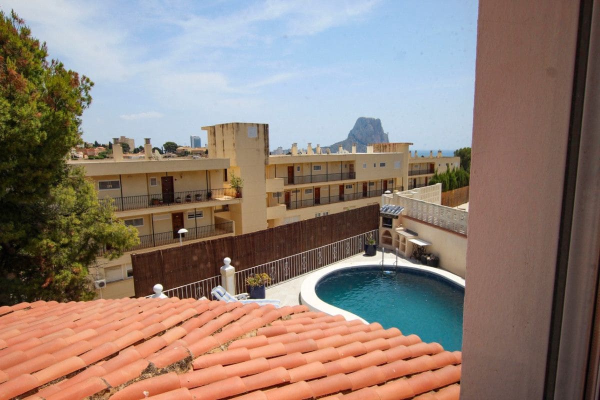 Chalet de 4 habitaciones en Calpe / Calp en venta - 650.000 € (Ref: 10013794)