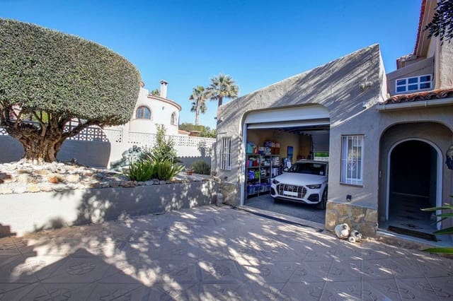 4 soveværelse Villa til salg i Calpe / Calp - € 870.000 (Ref: 10013807)