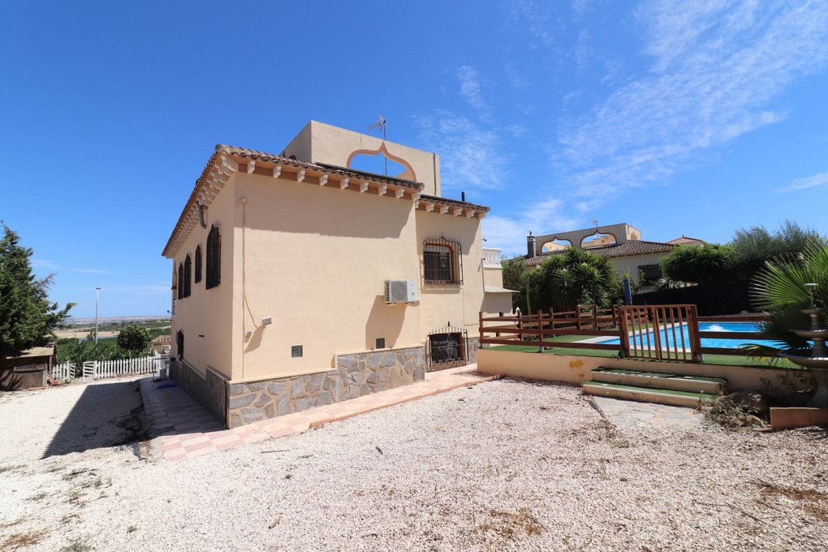5 bedroom Villa for sale in Algorfa - € 418,000 (Ref: 10013813)