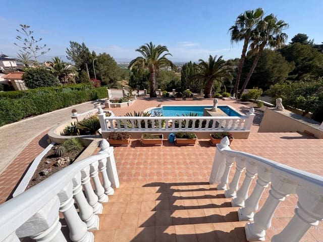 3 bedroom Villa for sale in Algorfa with pool - € 585,000 (Ref: 10013814)