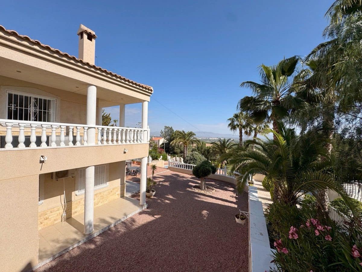 3 bedroom Villa for sale in Algorfa with pool - € 585,000 (Ref: 10013814)