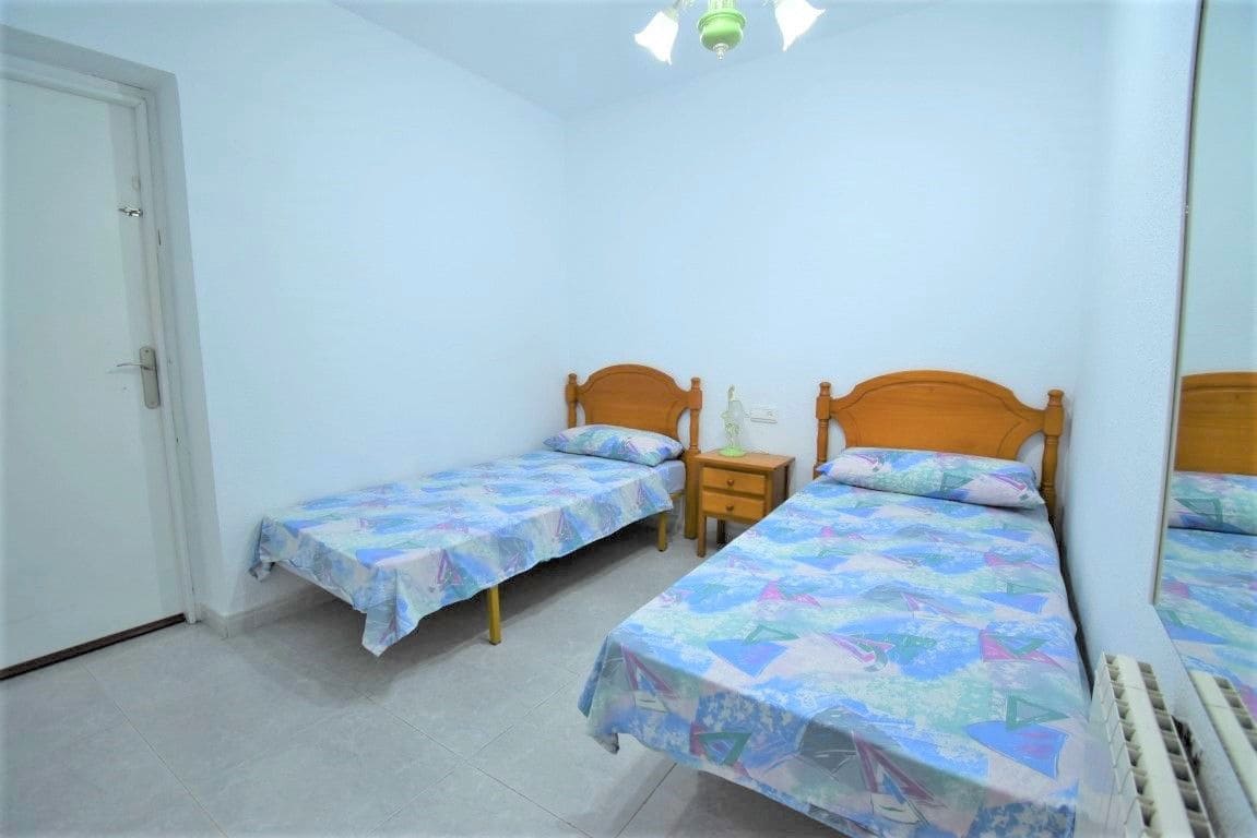 Chalet de 6 habitaciones en Orihuela Costa en venta con piscina - 450.000 € (Ref: 10013815)
