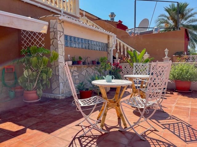 6 bedroom Villa for sale in La Marina, Elche / Elx - € 850,000 (Ref: 10013821)
