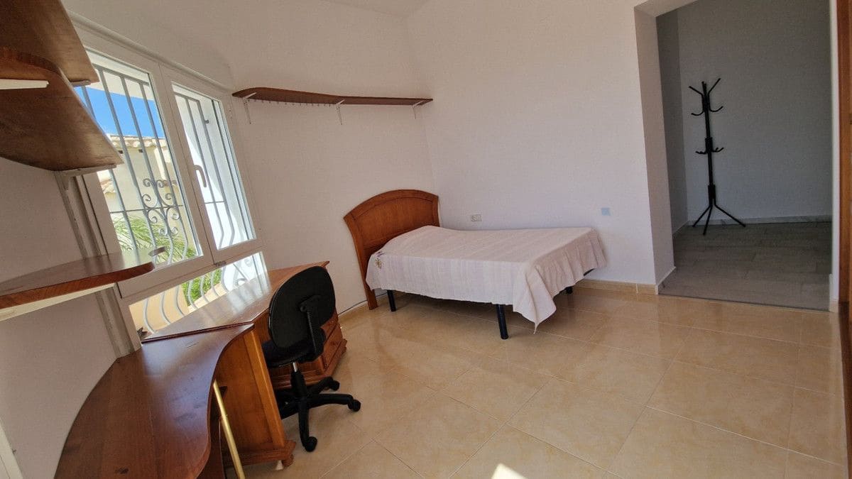 Chalet de 4 habitaciones en Benitachell / Benitatxell en venta - 730.000 € (Ref: 10013822)